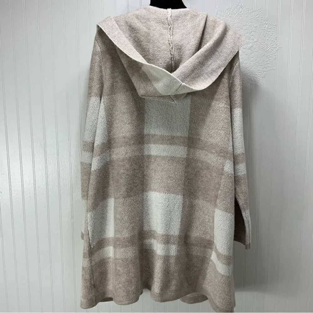 89th + MADISON plaid open cardigan sweater - Picture 3 of 5